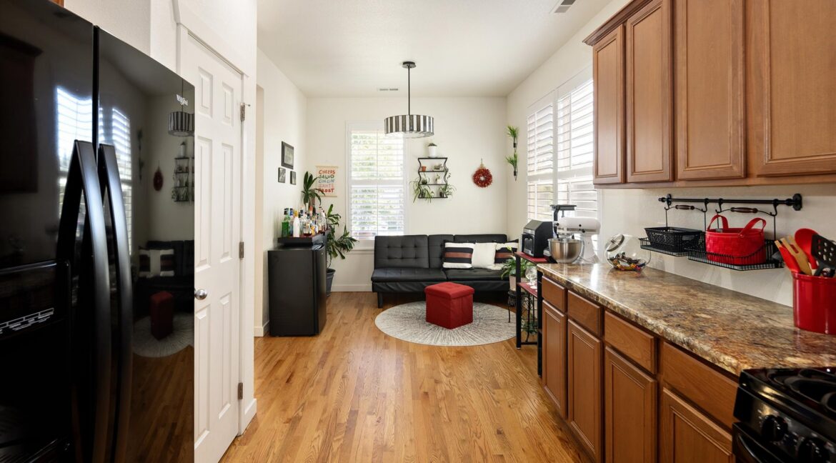 09-9127 Ellis Way_Jorgen (9)