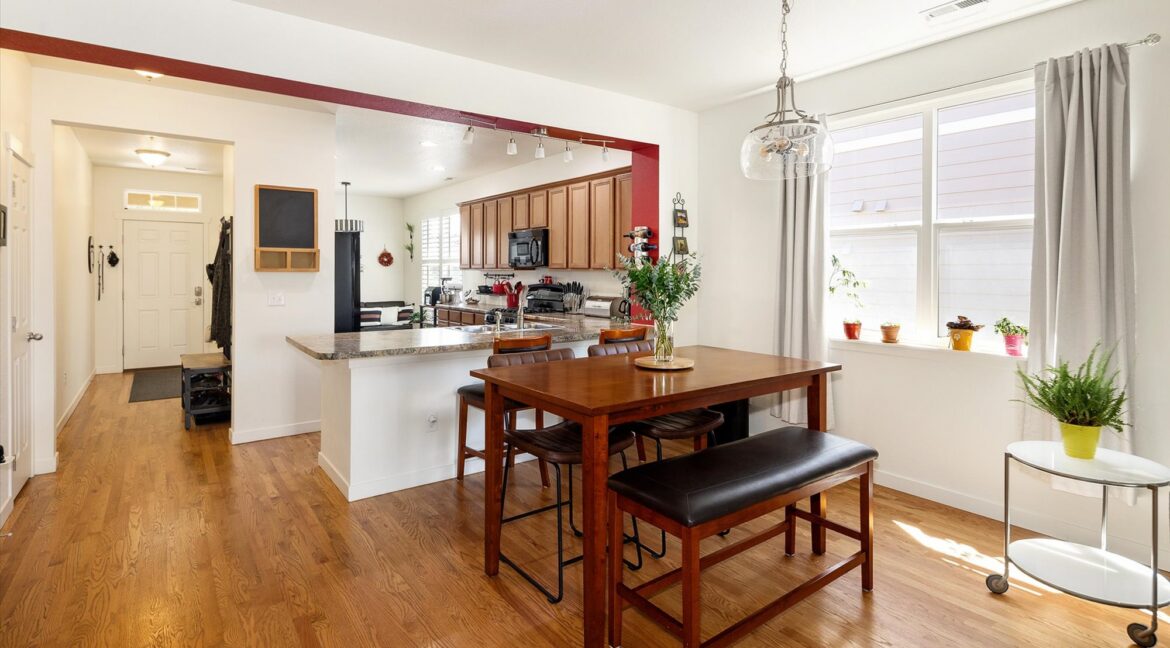 12-9127 Ellis Way_Jorgen (12)