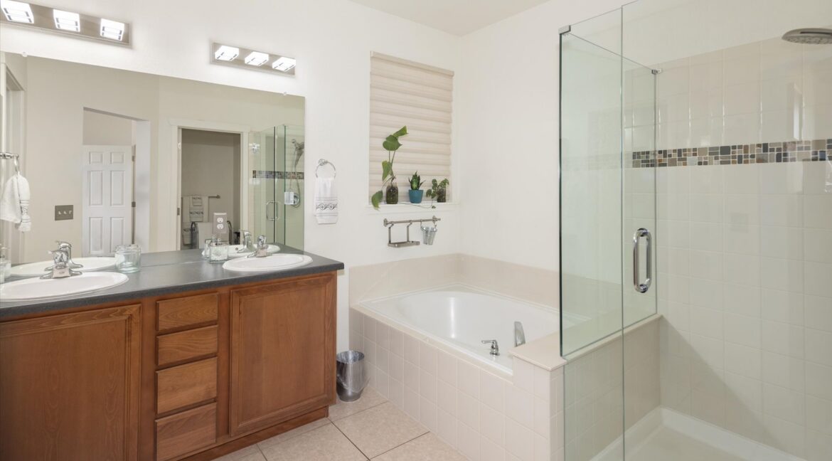 22-9127 Ellis Way_Jorgen (22)